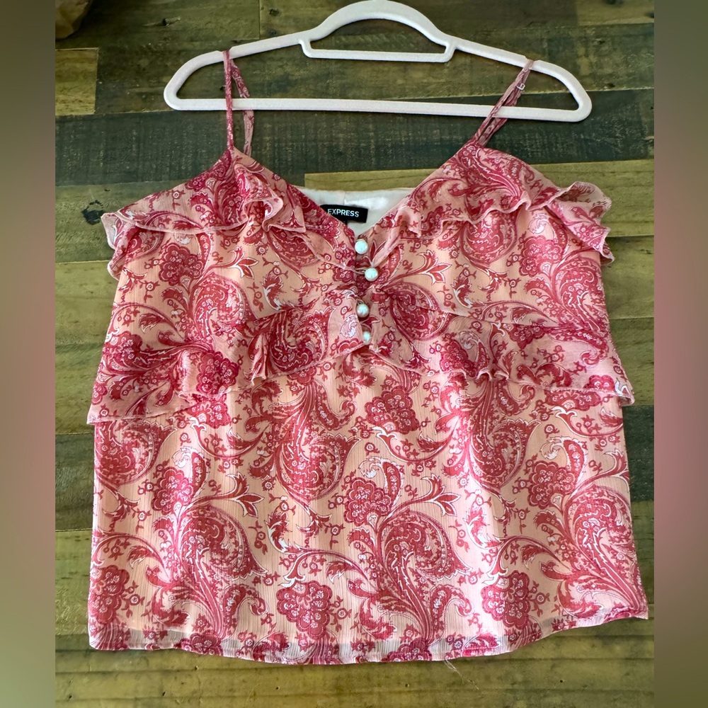 Express lined paisley camisole with 4 pearl buttons💕 - Picture 1 of 3